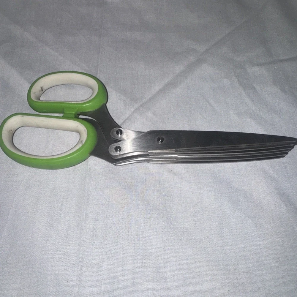 The Unbranded Brand herb scissors